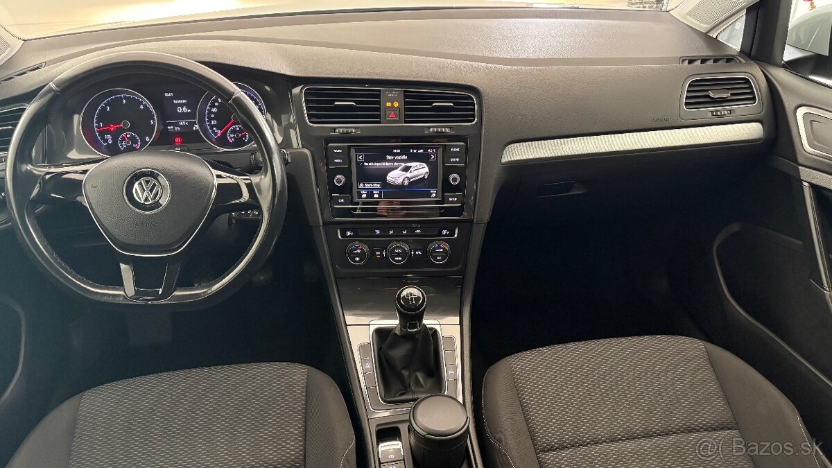 Predám Vw golf 7 facelift 2017 - 4