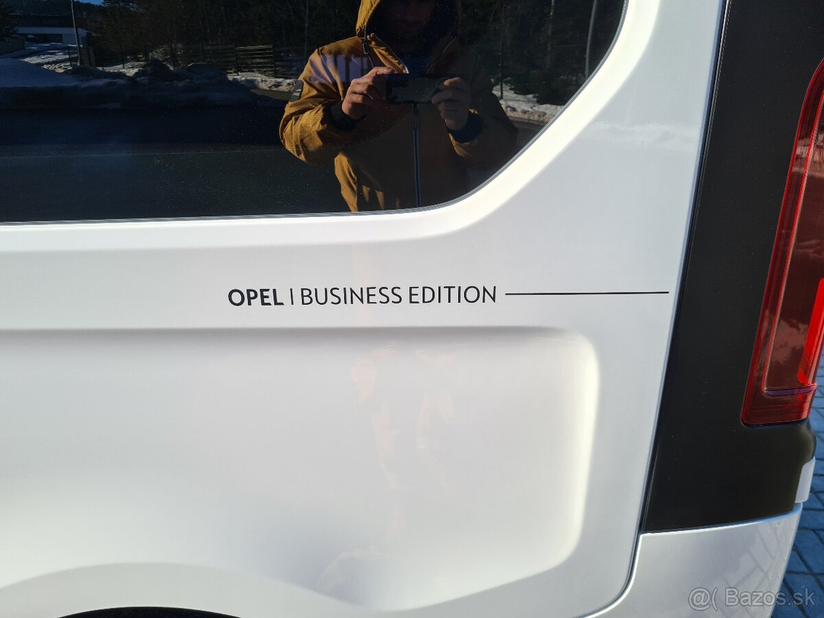 Opel Vivaro L2H1 1.6BiTdi 9 miest Business edition - 4