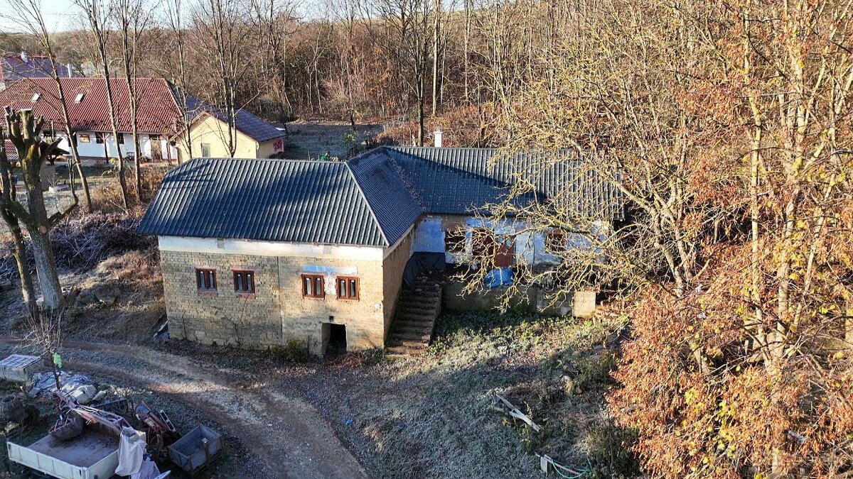 Chalupa v peknom a tichom prostredí v blízkosti Starej Turej - 4