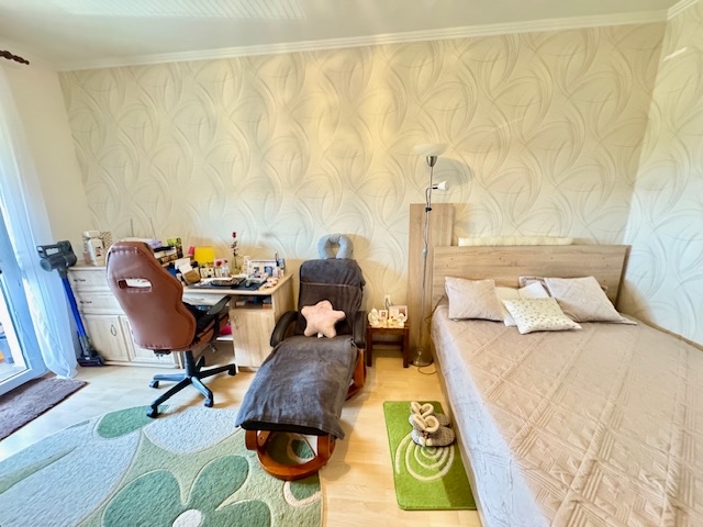 Na predaj malý 3 izbový byt s loggiou na Juhu - 4