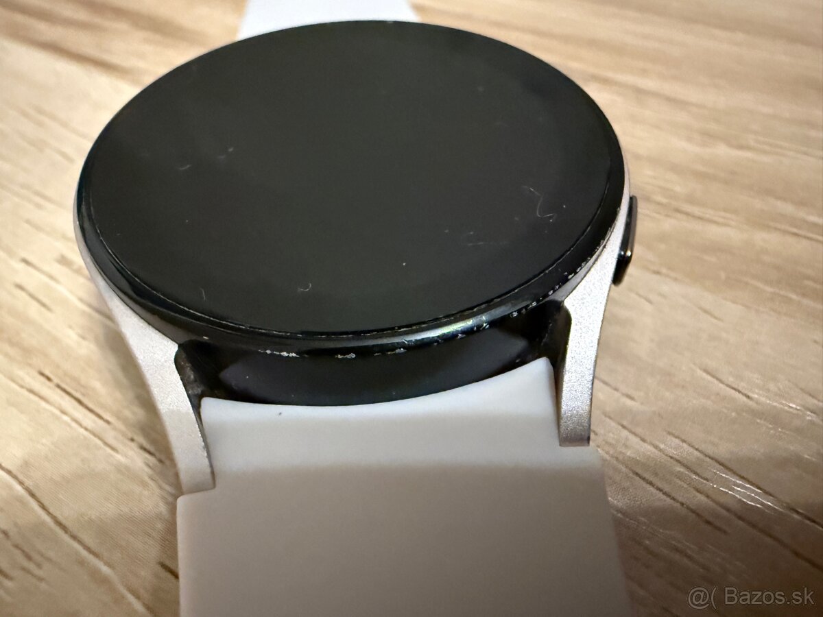 Samsung Galaxy Watch 5 40mm zlaté - 4