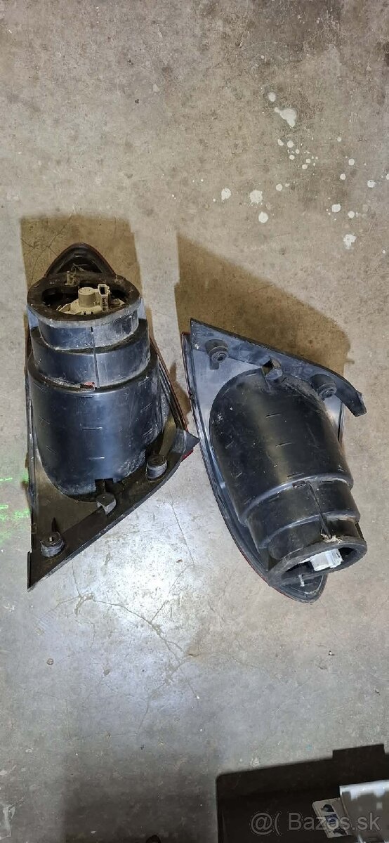 Zadné svetlá Seat Toledo 3 - 4