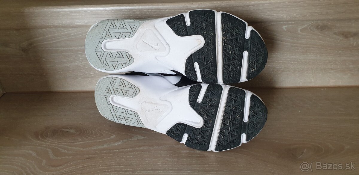 Dámske tenisky Nike 40,5 - 4