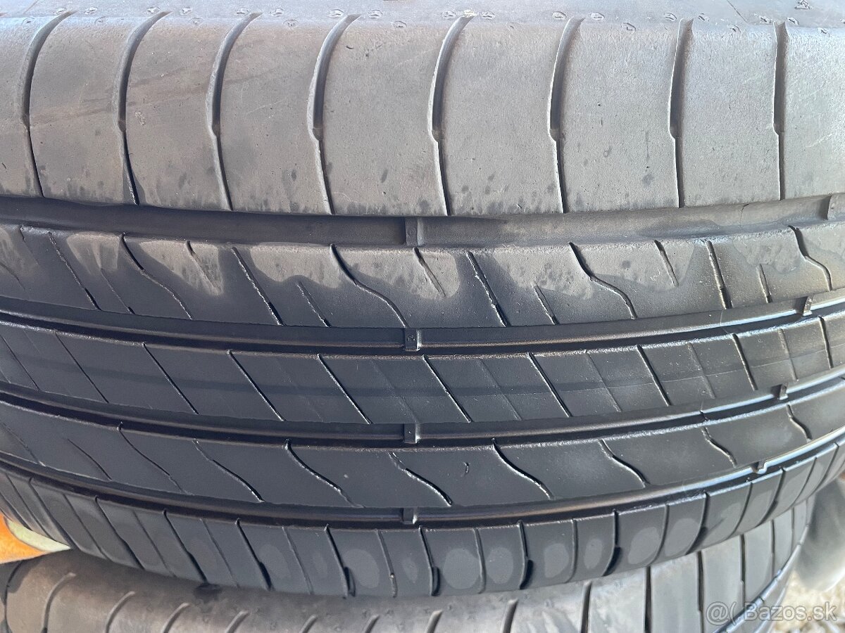 Goodyear EfficientGrip Performance 2 215/55 R18 99V - 4