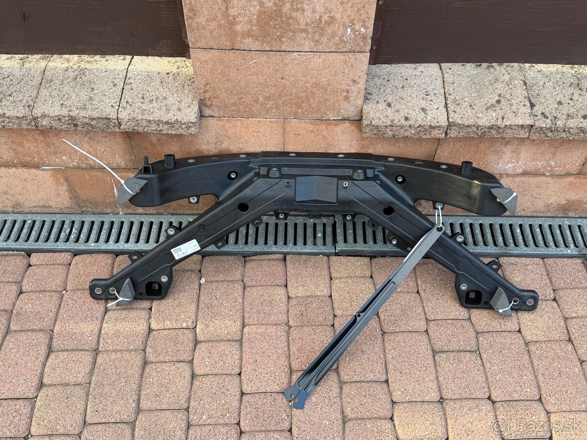 Predný ram Tesla 3 - 4