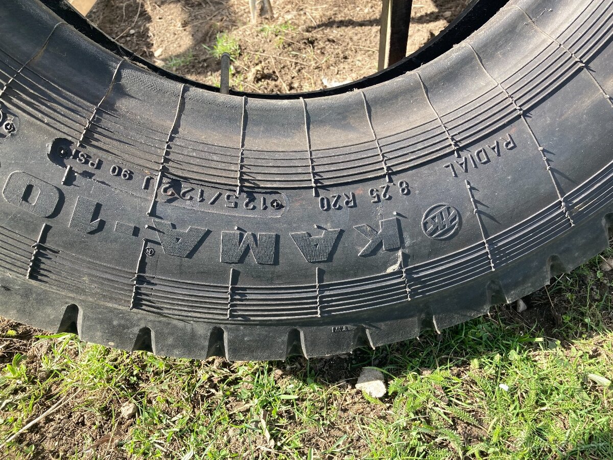 Pneumatiky 8,25 R20 - 4