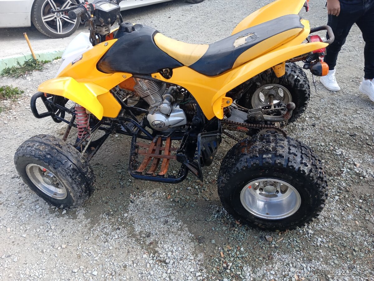 Predám štvorkolku 250ccm
