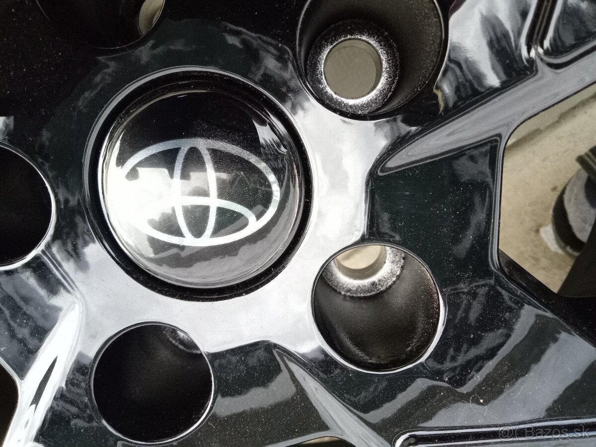 17"5x114,3 ET 30 TOYOTA C-HR II...215/60 R17... Snímače TPM - 4