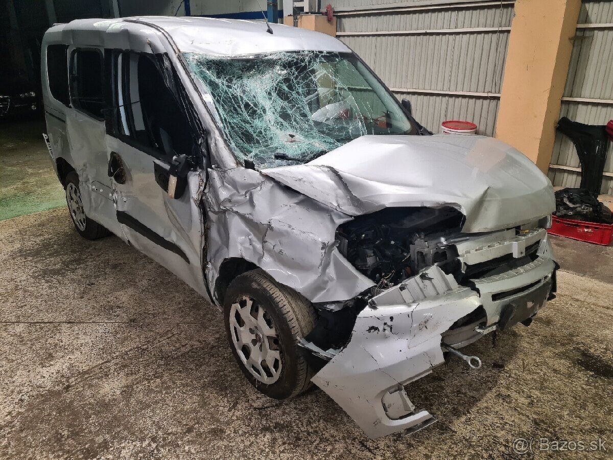 Fiat Doblo 1.6 Mjet na náhradné diely - 4
