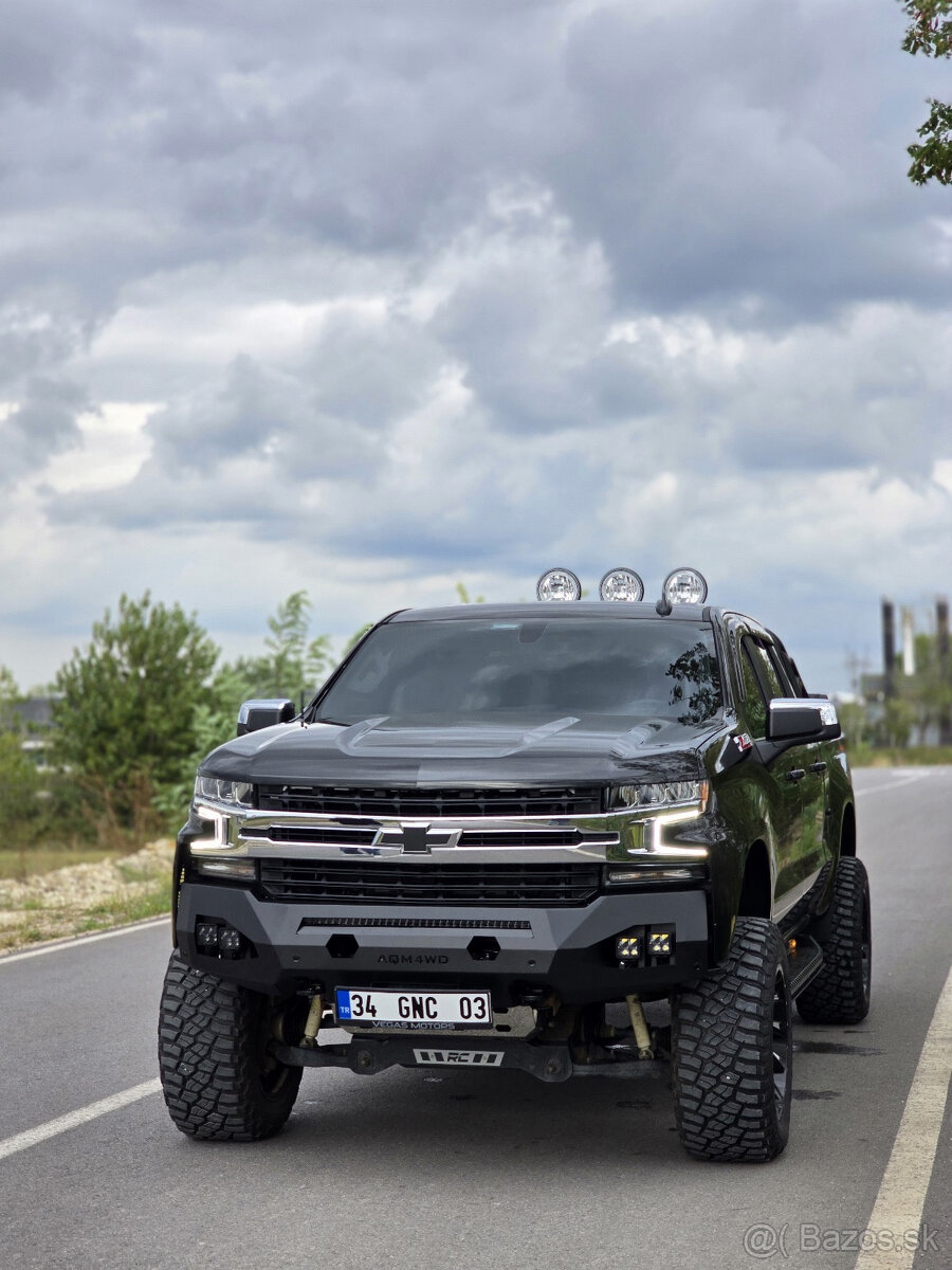 Predný pevnostný náraznik Chevy Silverado 2019 - 4