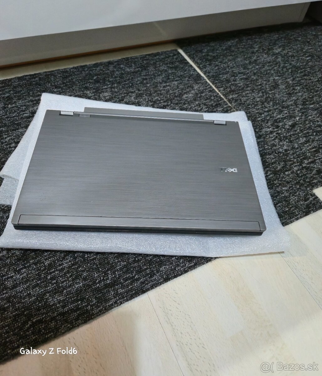 DELL Latitude E4310 - i5 / 4GB RAM / 250 GB HDD / - 4