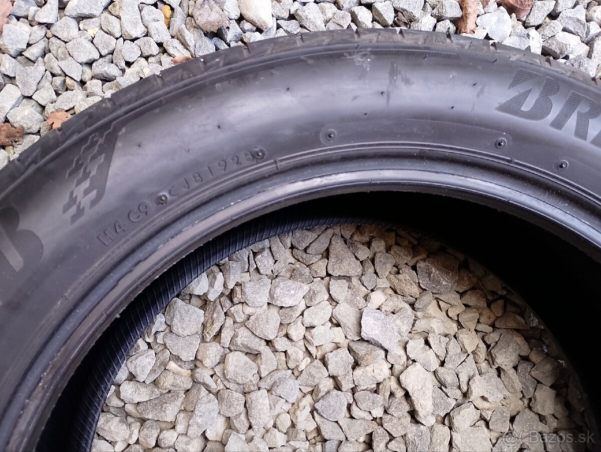 215/55r18 - 4
