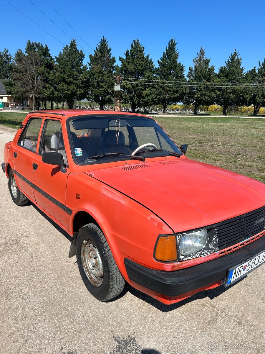 Škoda 105 - 4
