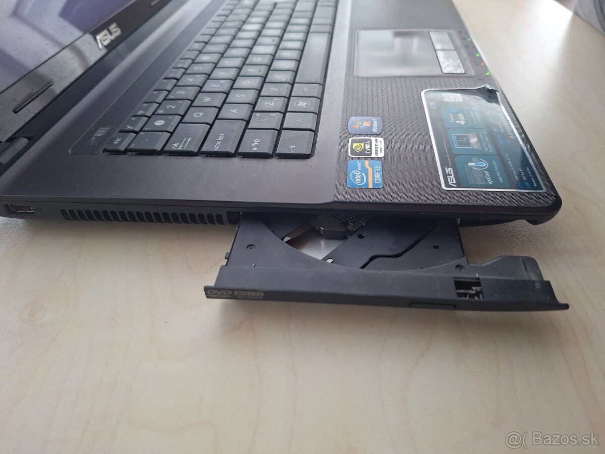 ASUS X73SV-TY466V 17,3" i3 – poškodený flex displej - 4