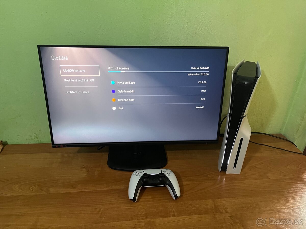 Dobrý deň Ponúkam na predaj PS5 Slim 1TB Stav 10/10 - 4