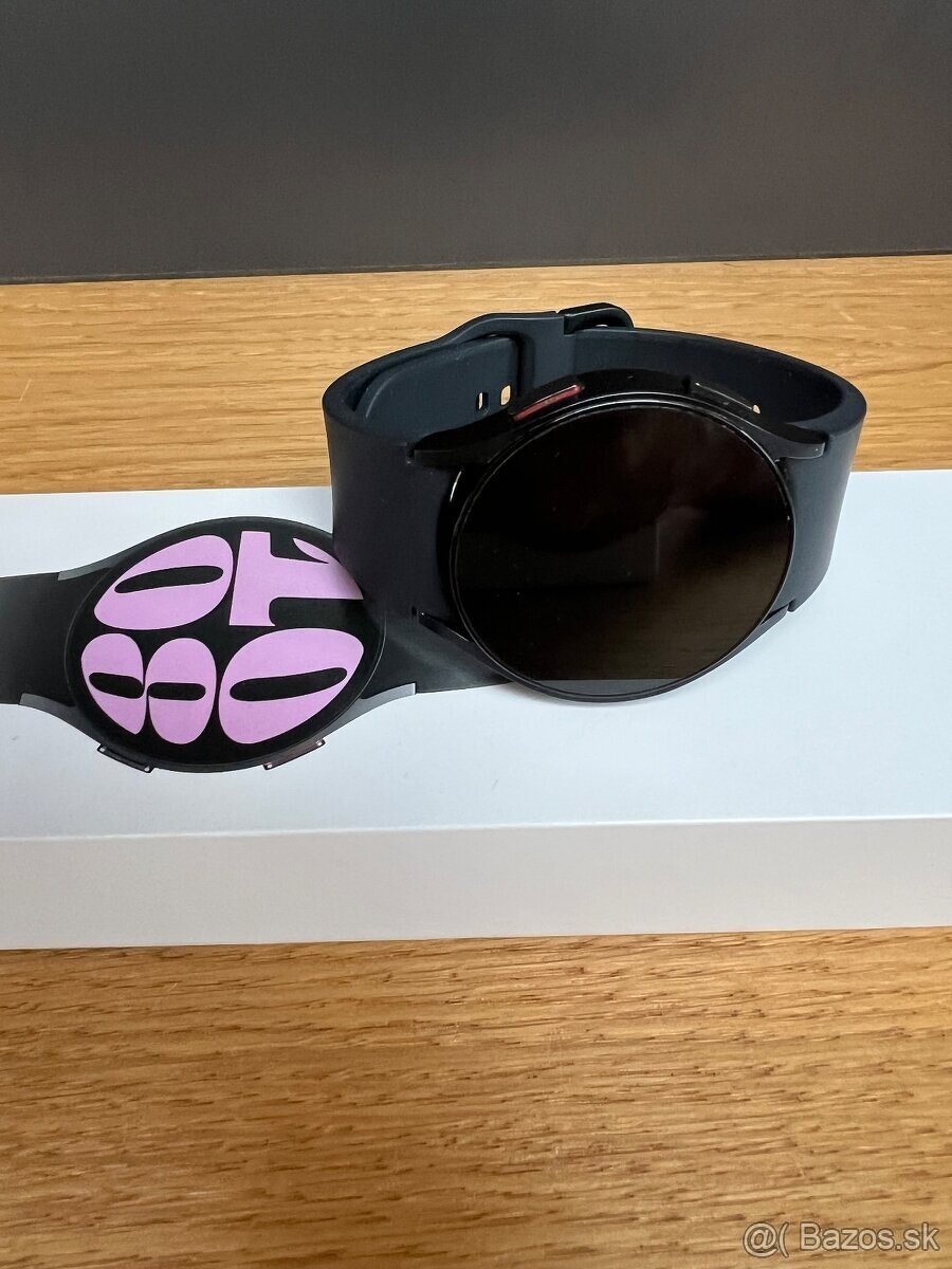 Predám SAMSUNG GALAXY WATCH 6 40mm, BT, TOP stav, ZARUKA - 4
