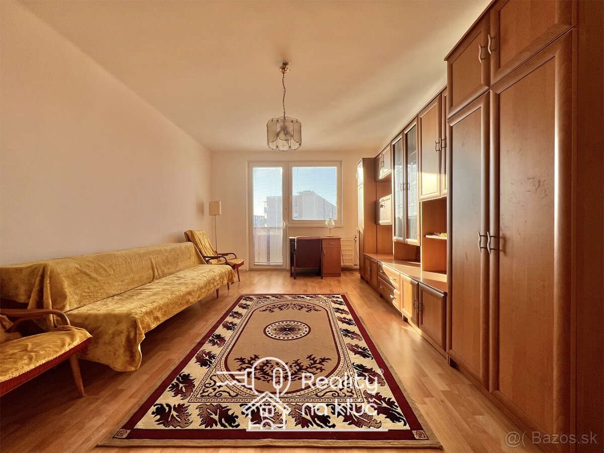 Na prenájom zariadený 2-izbový byt s balkónom v NZ - 4