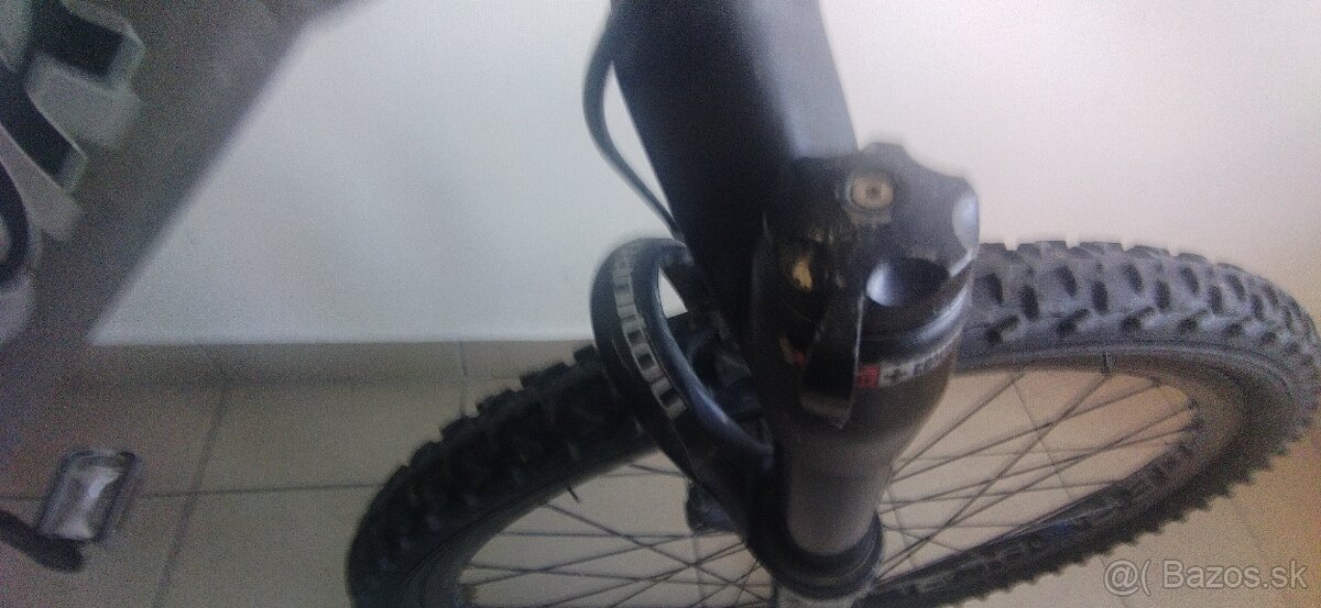 Predám horsky bicykel Author 26" kolesa. Prevod 3x9. Rám 19 - 4