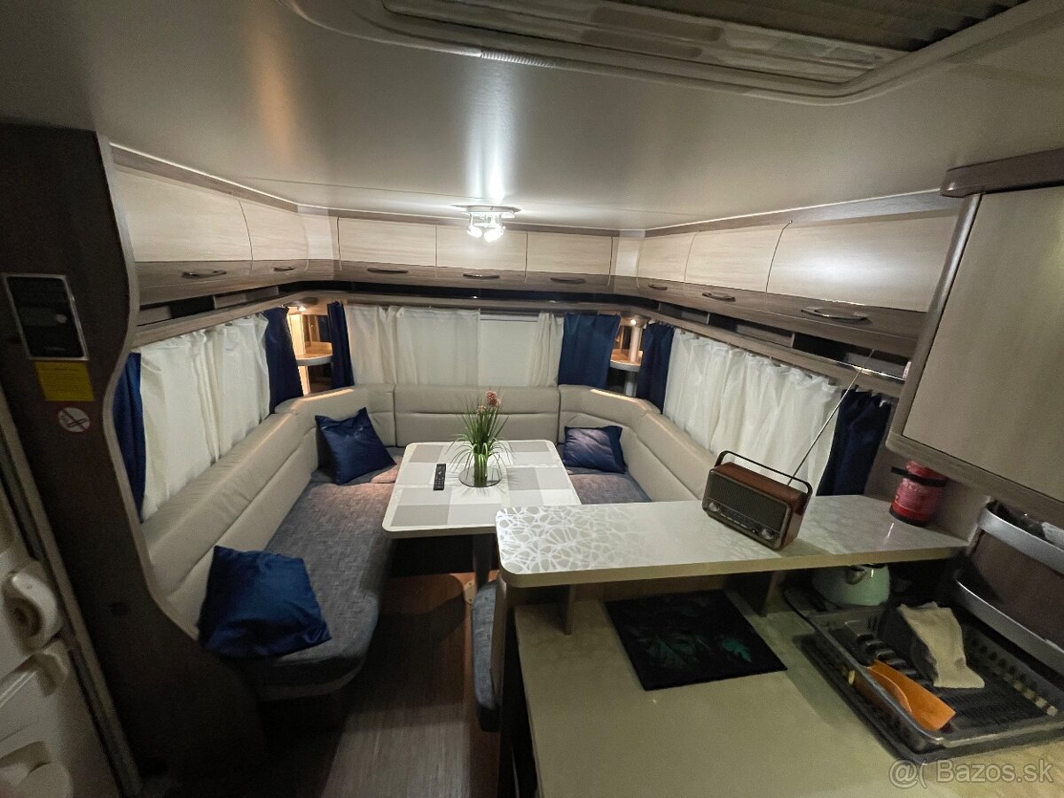 Karavan Hobby p r e n a j o m - 4