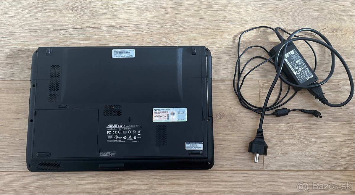 Predám Notebook ASUS X5DIJ - 4