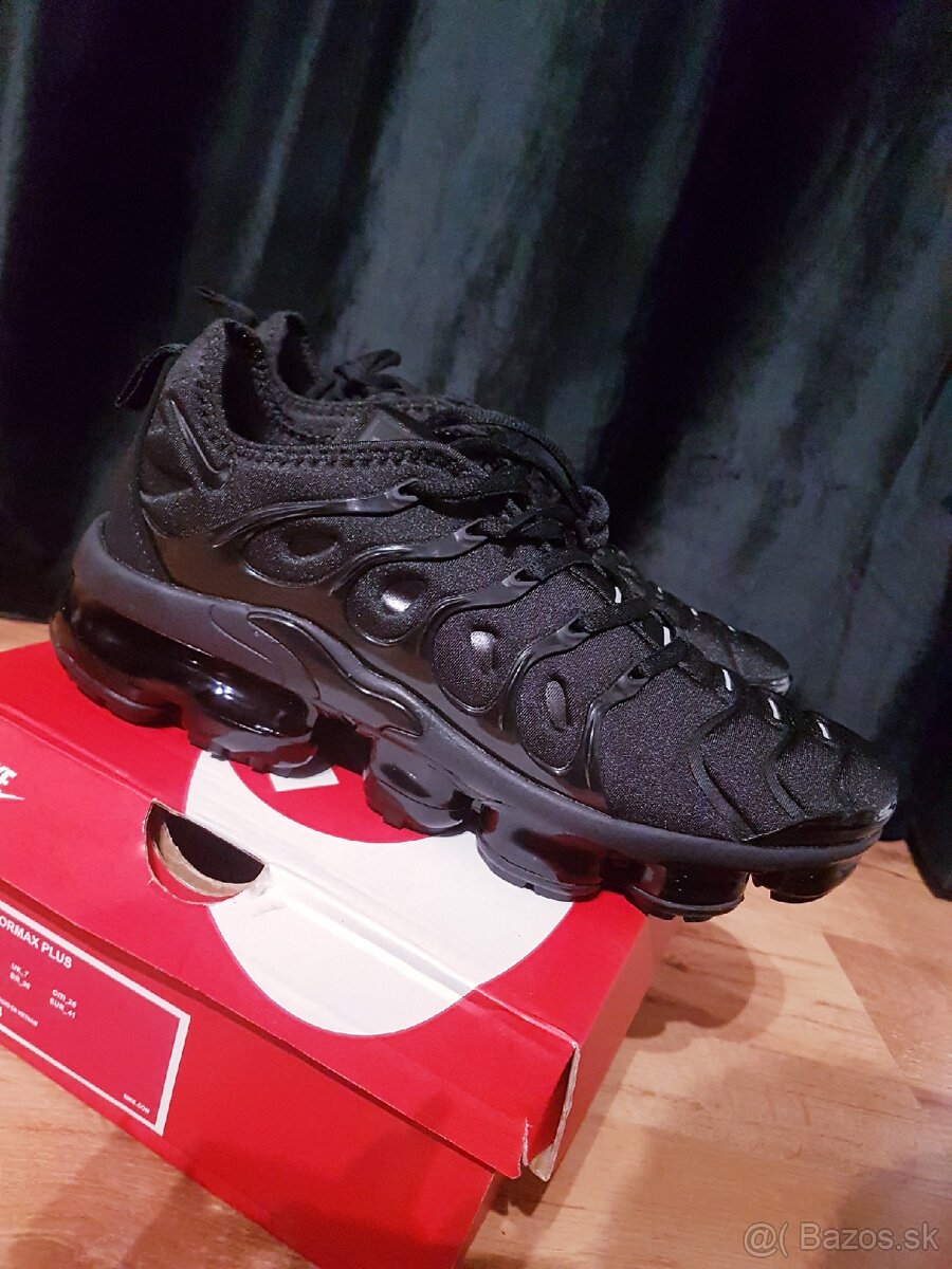 Vapor Max Plus Black - 4