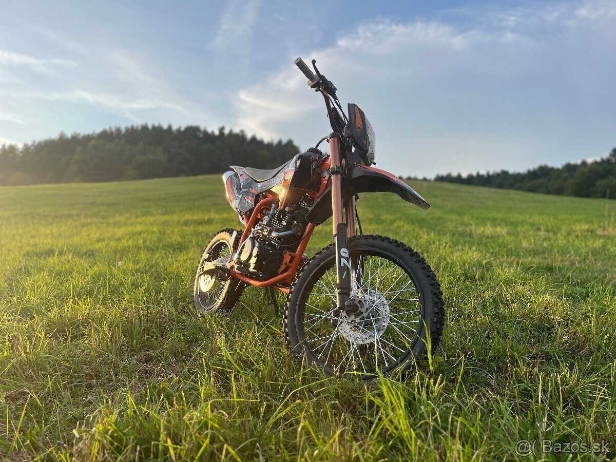 Falcon 150