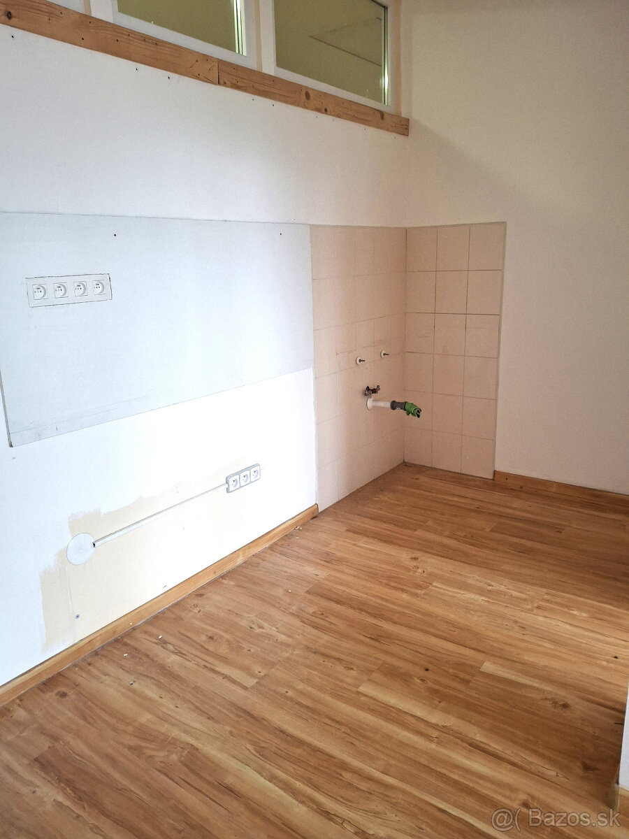 Prenájom kancelárií o výmere 80 m2 ul. Bytčická - 4