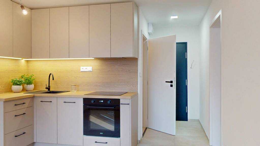 Prenájom - 2 izbový byt po kompletnej rekonštrukcii, Dubnica - 4