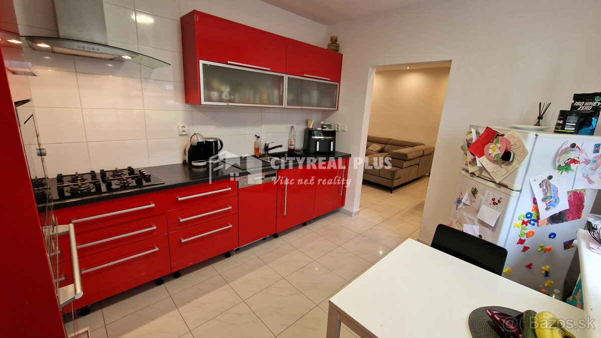 Ponúkam NA PREDAJ 3 izbový byt 82m2 Nové Zámky - 4