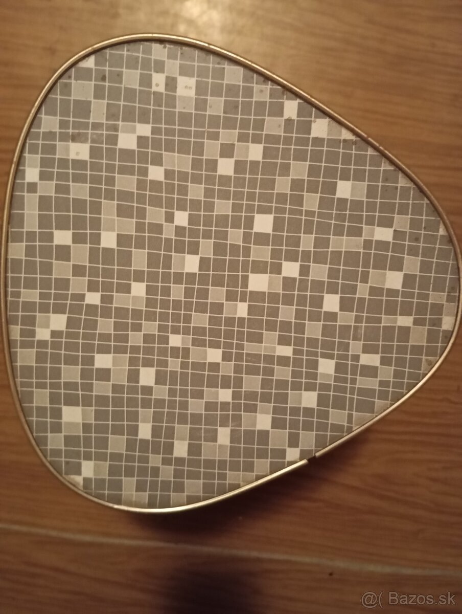 Starožitný nábytok - 4