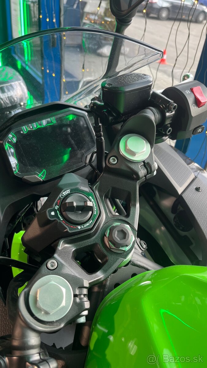 Kawasaki Ninja 500 SpecialEdition - nová - 4