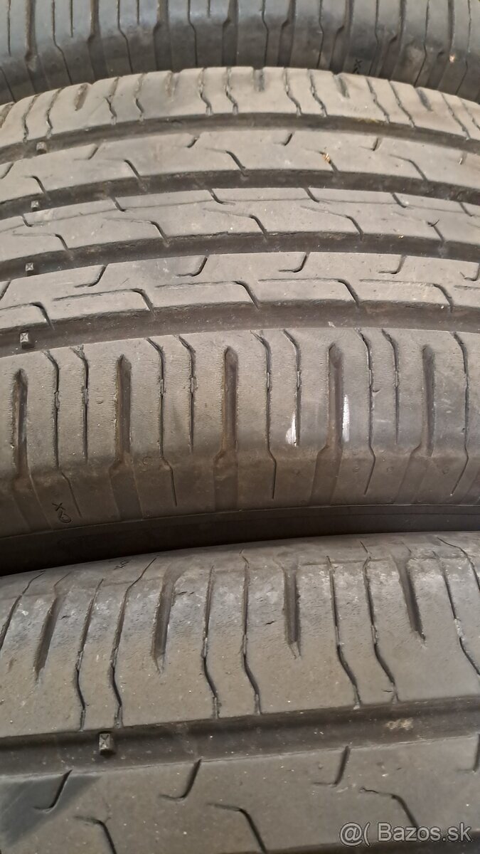 Predám 4ks jazdené letné 225/60r17-99V Continental - 4