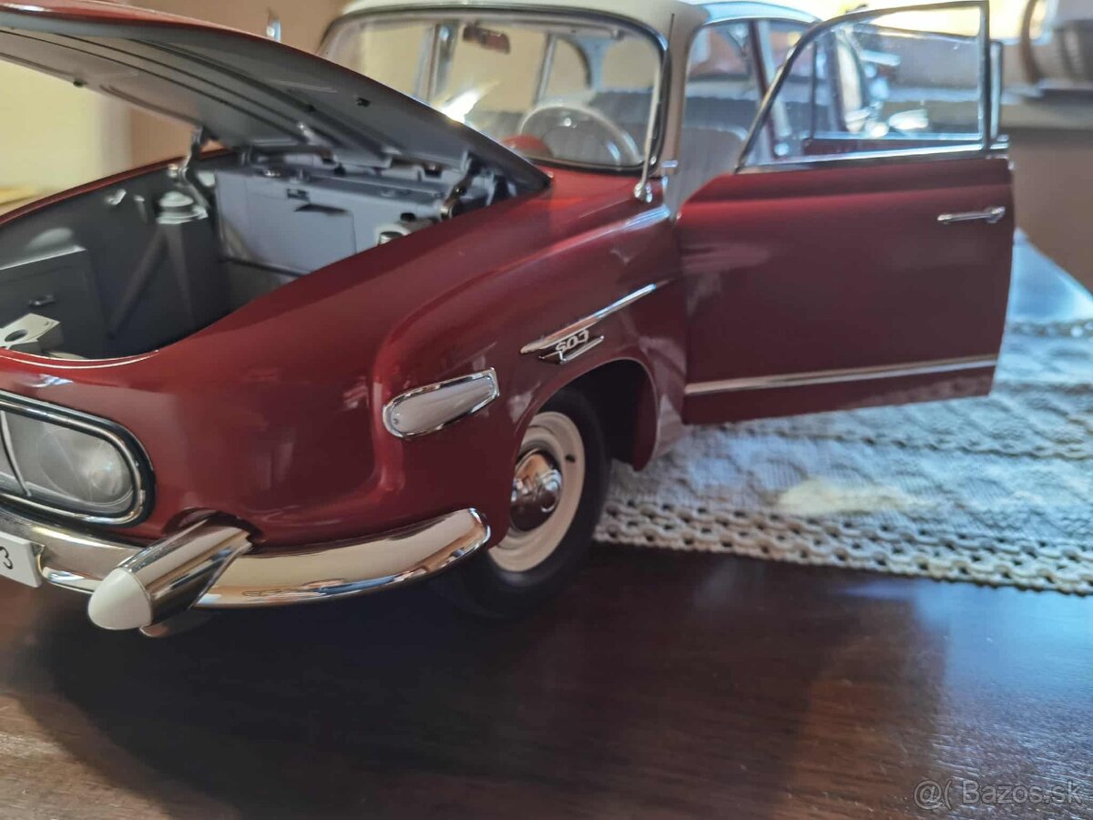 Deagostini tatra 603 - 4