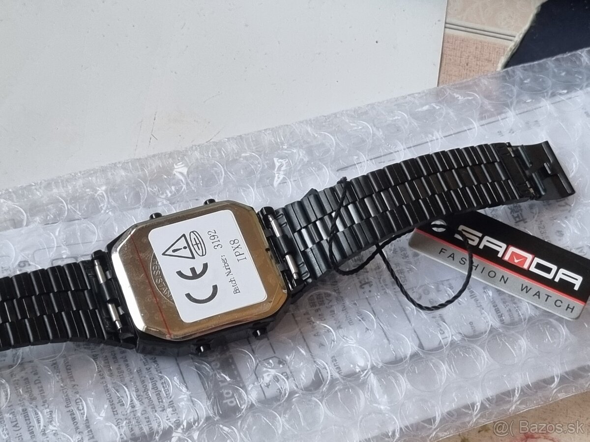 Digitálne hodinky. - 4