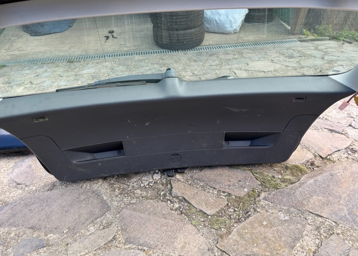 Zadný Kufor Volkswagen Golf V Hatchback - 4