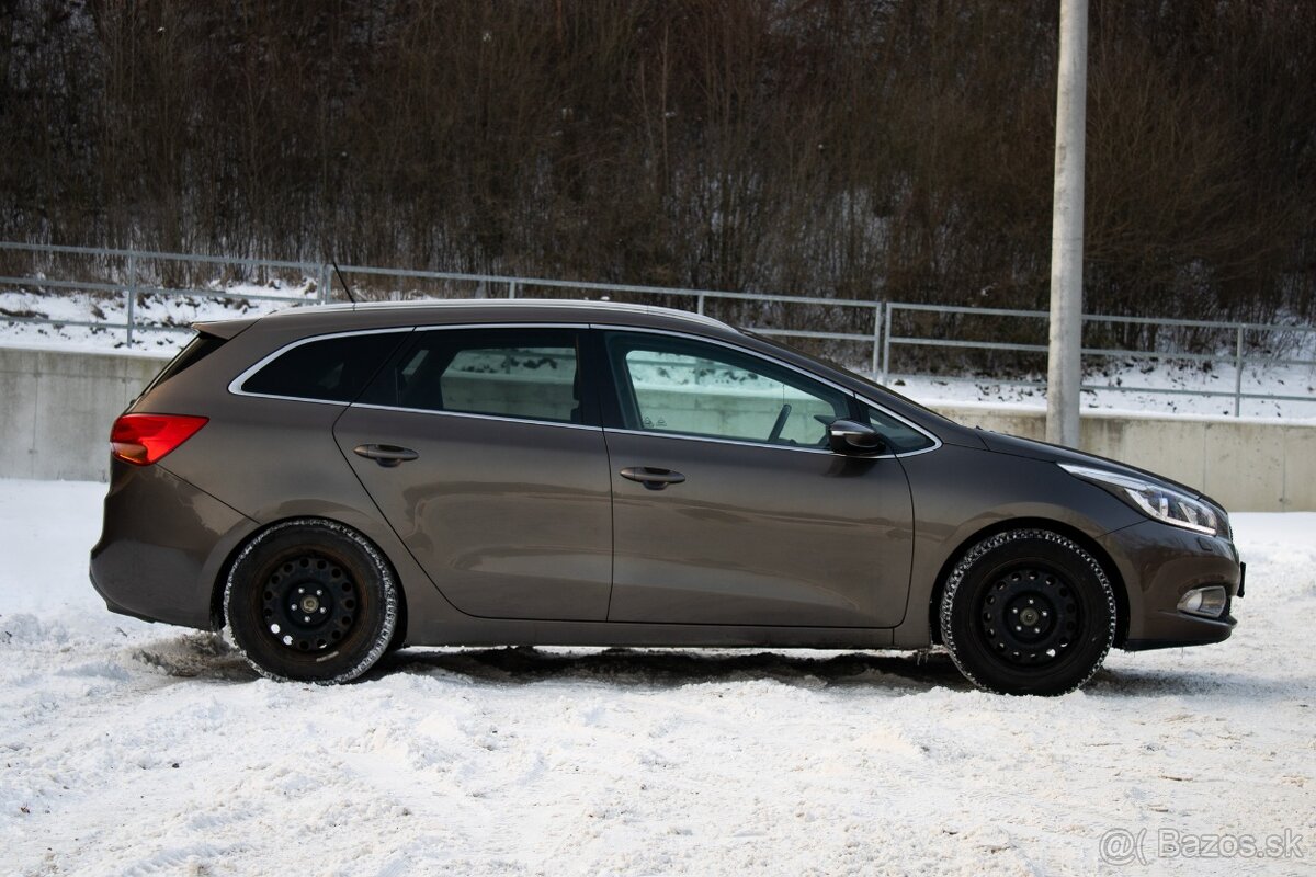 Kia Cee’d SW 1.6 GDI Platinum - 4
