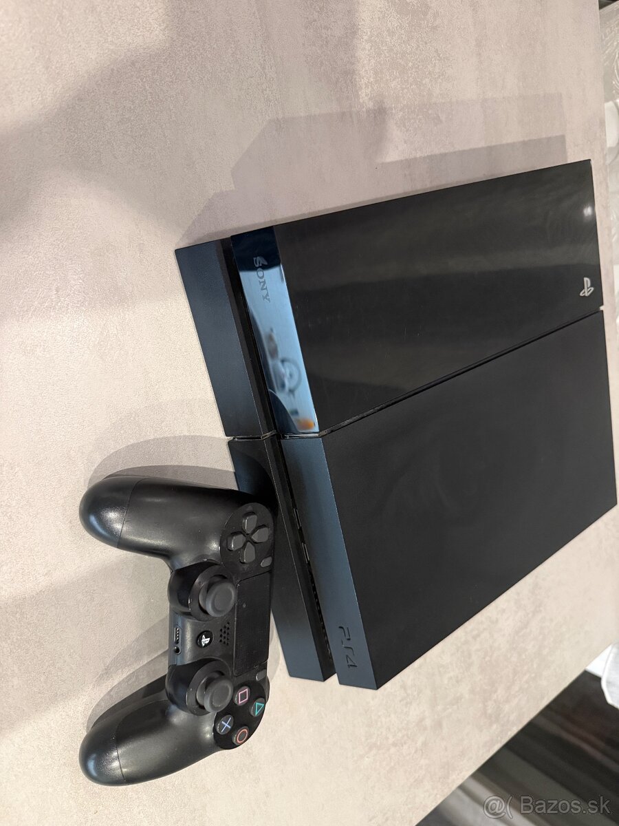 Playstation 4 - 4
