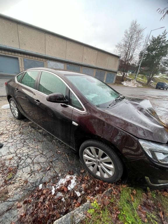 Opel Astra J 1.6 85kw 2014/7 - 4