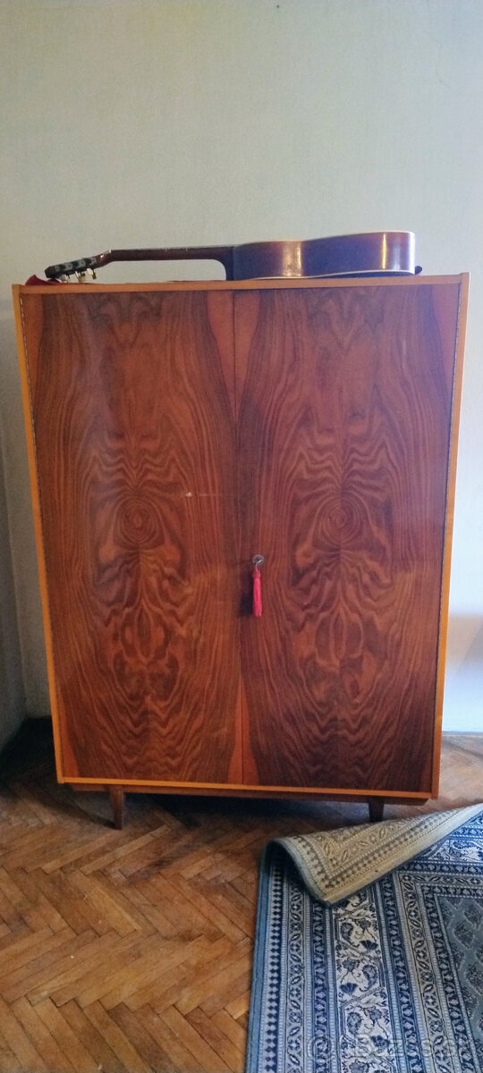 Predám retro nábytok - 4