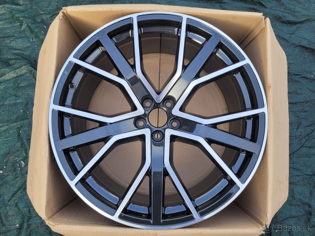 Originální 22 palcové disky Audi Performance pro Q - 4