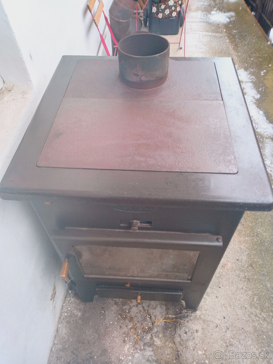 Predám krbovú pec s teplovodným vymenníkom - 4