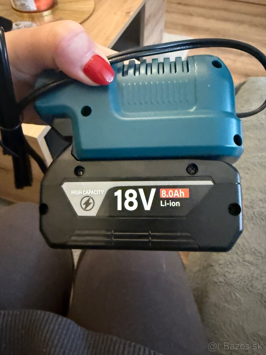 baterka+nabijacka do auta - 4