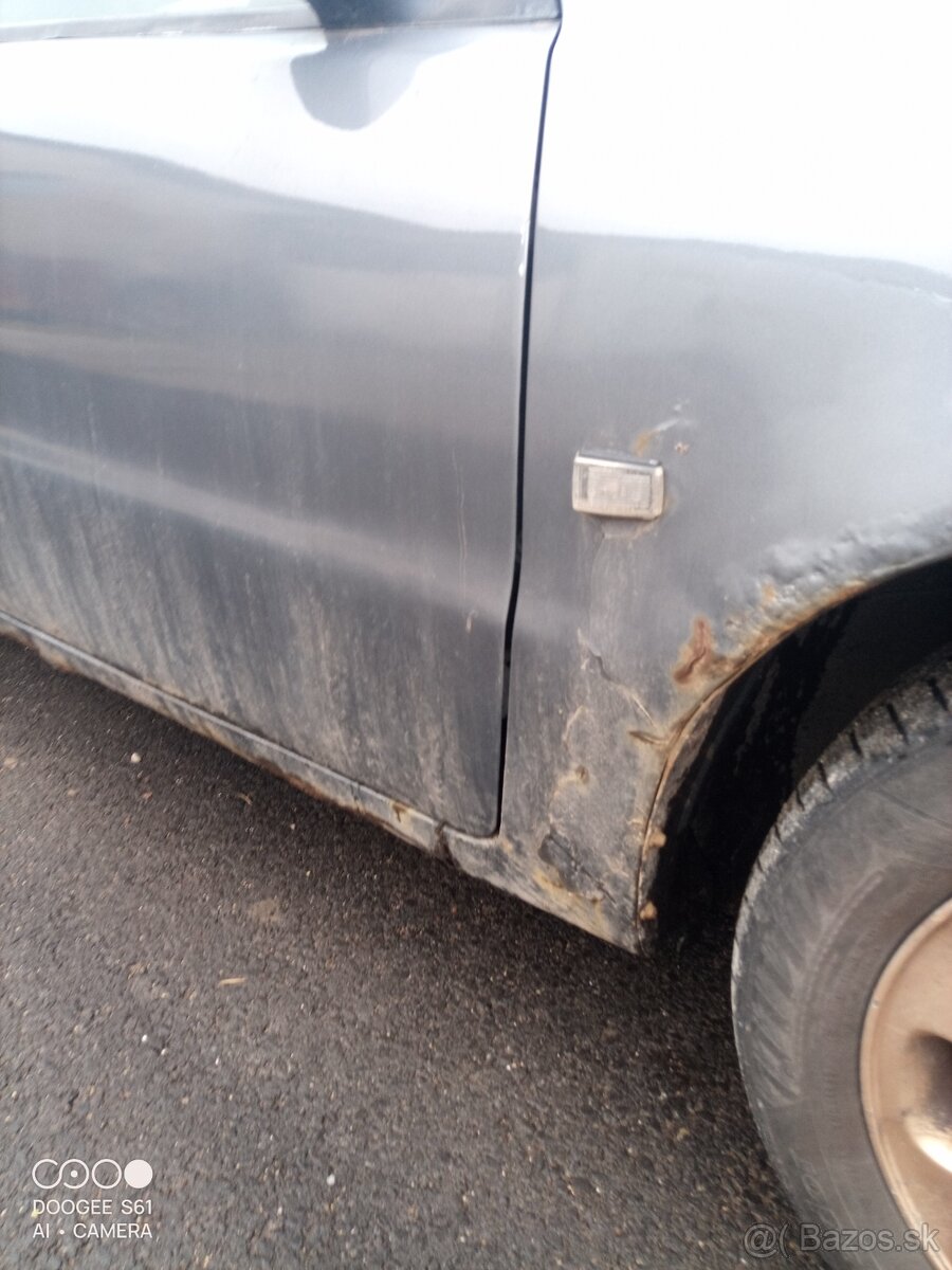 Predám Volvo V40 1.9 TDI 2002 - 4