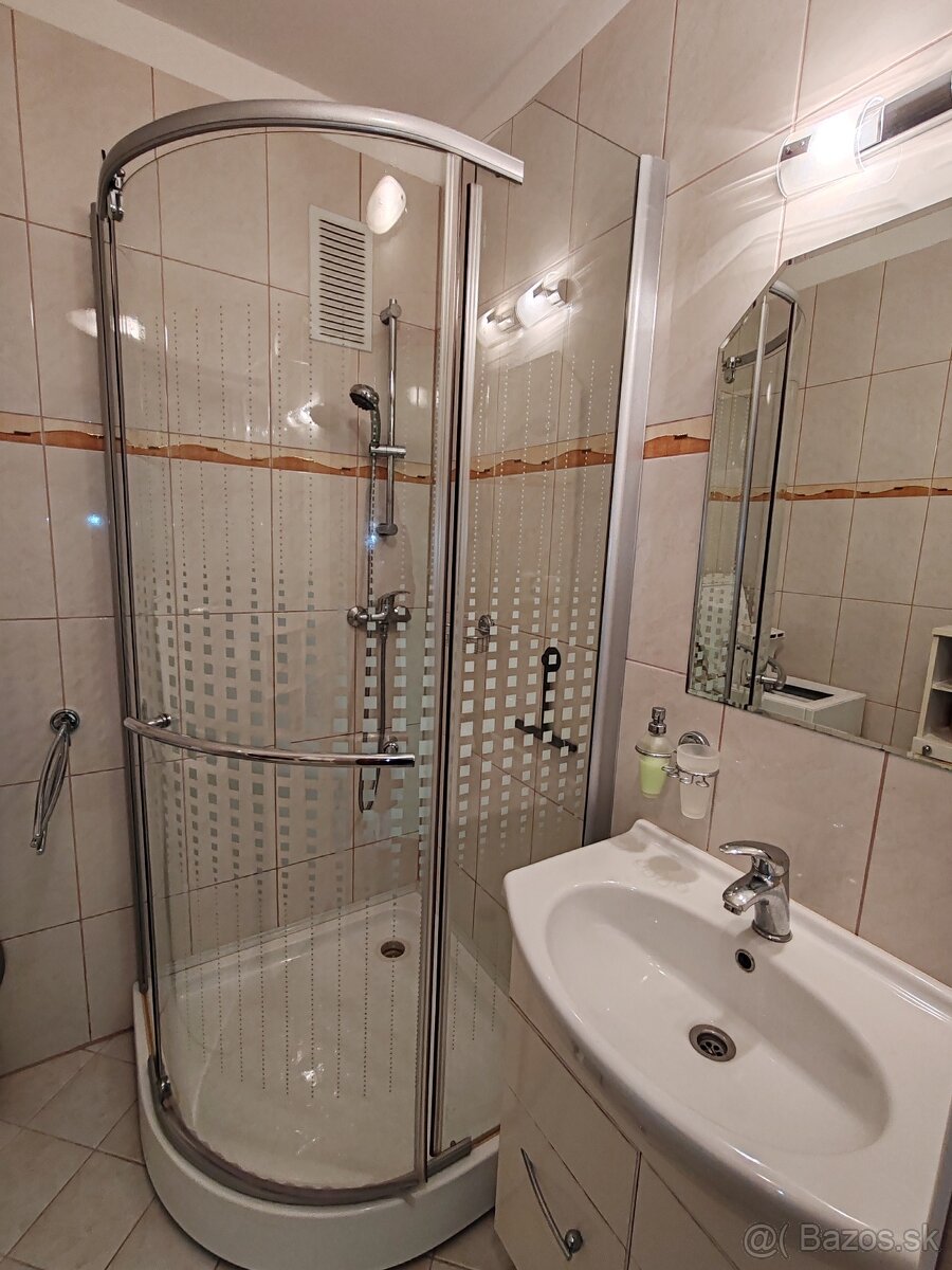 Predám 3izb byt Nitra - Chrenová 3 - 4