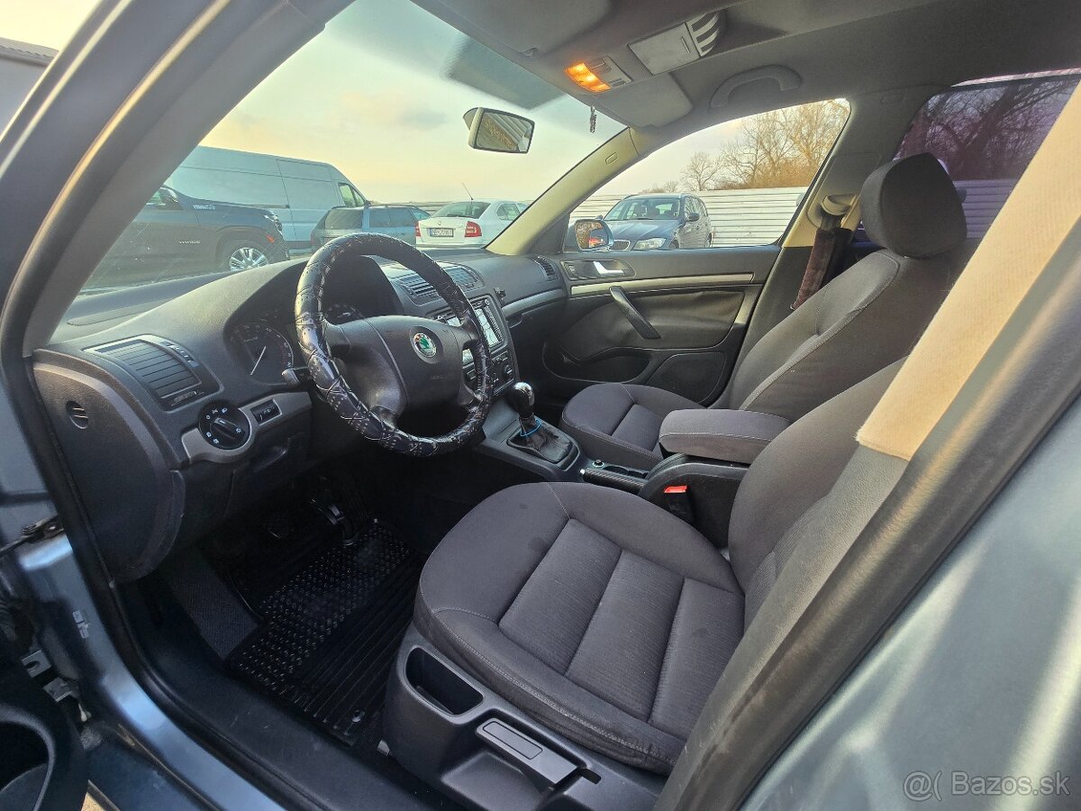 Predam skoda octavia 1.9 tdi eleganc - 4