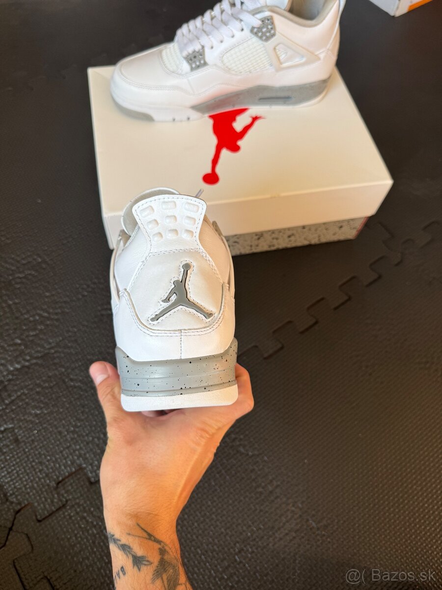 Nike Air Jordan 4 Oreo - 4