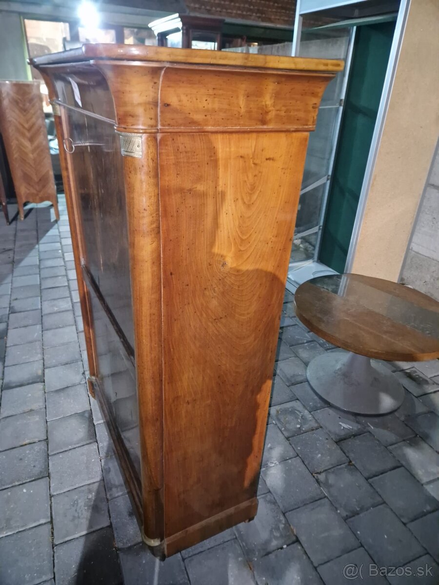 20 - Predám elegantný sekretár z masívneho dreva - 4