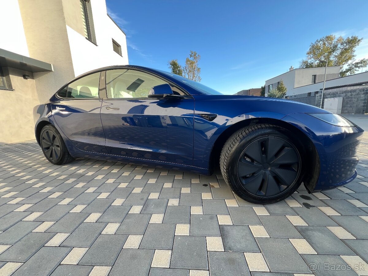 Tesla model 3 SR RWD 2024 - 4