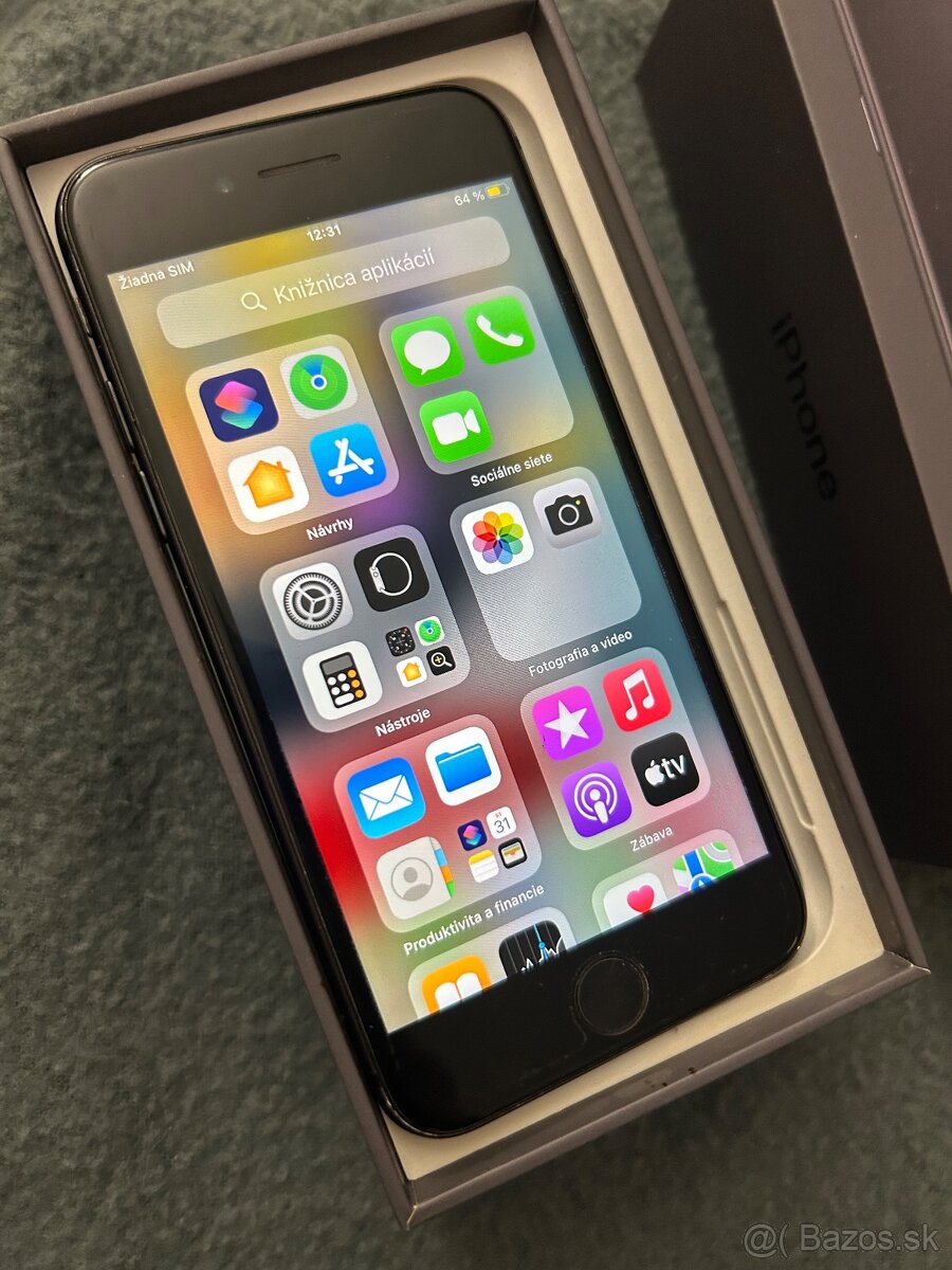 iPhone 8 64GB black - 100% batéria - 4