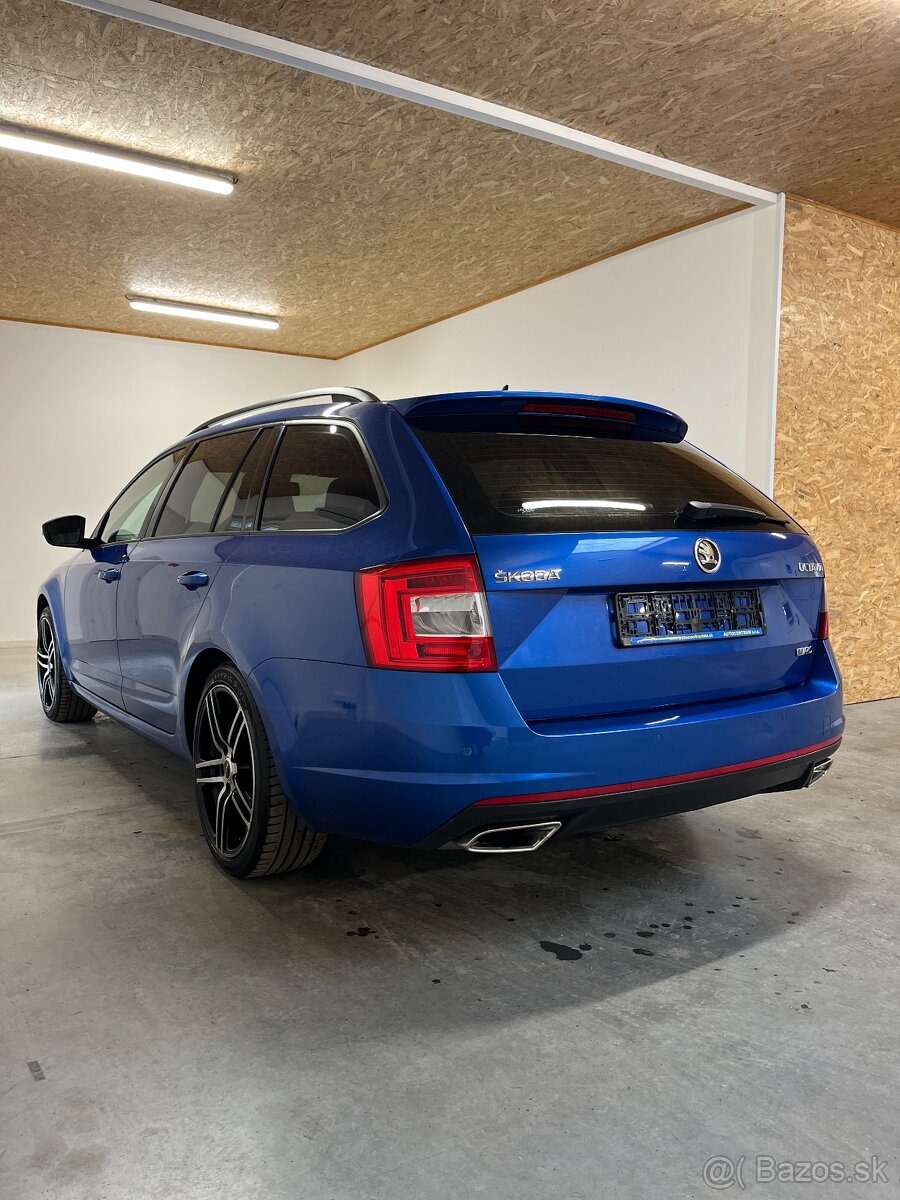 Škoda Octavia Combi 2.0 TSI RS - 4
